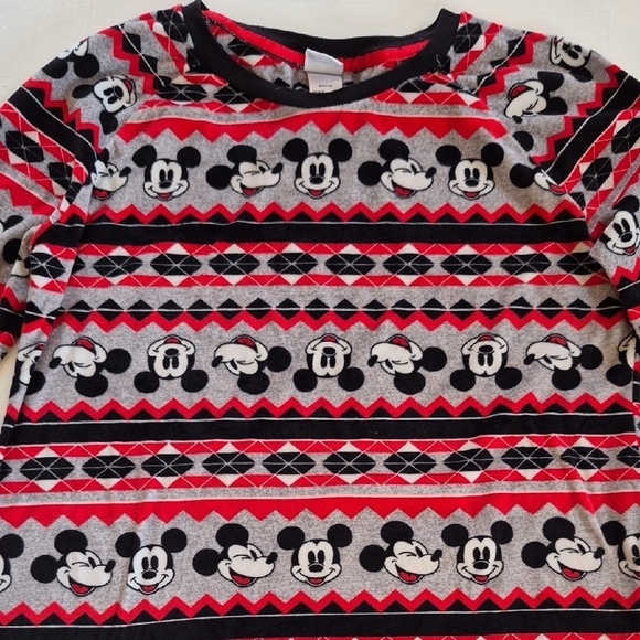 Disney Red and Black Pajama Set with Fair Isle Pattern - Picture 4 of 5